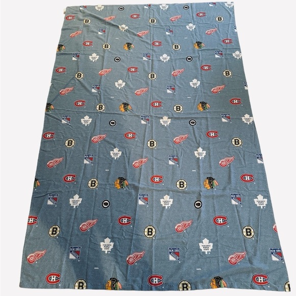 VTG NHL Hockey Original 6 Teams Logos Fitted Flat Bed Sheet Size: TWIN - Picture 4 of 5